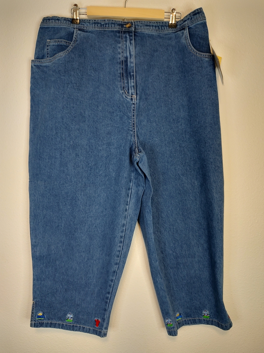 Quacker Factory Blue Medium Wash Embroidered High Rise Elastic Back Jeans 2X